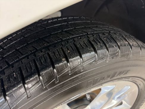 Used 2019 Chevrolet Traverse High Country w/ LPO, Floor Liner Package AWD/4WD image 8