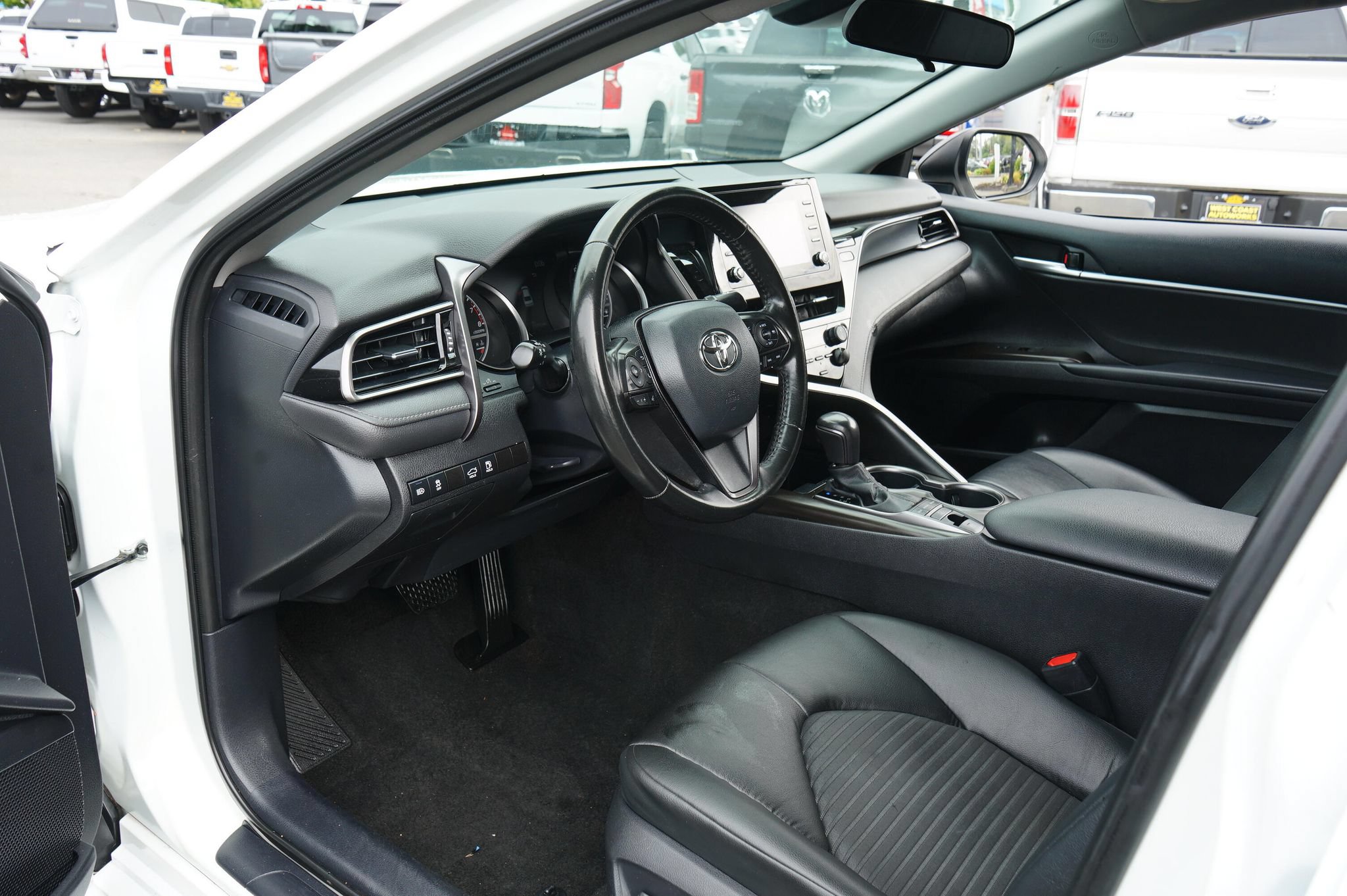 Used 2023 Toyota Camry SE AWD/4WD image 19