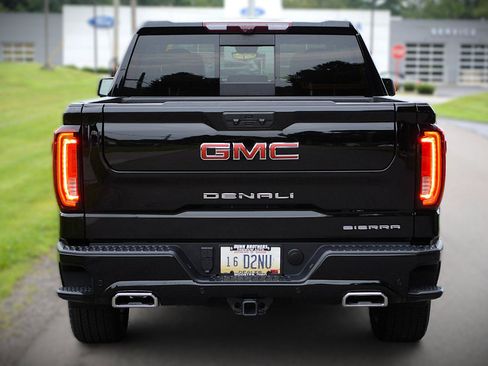 Used 2024 GMC Sierra 1500 Denali AWD/4WD image 6