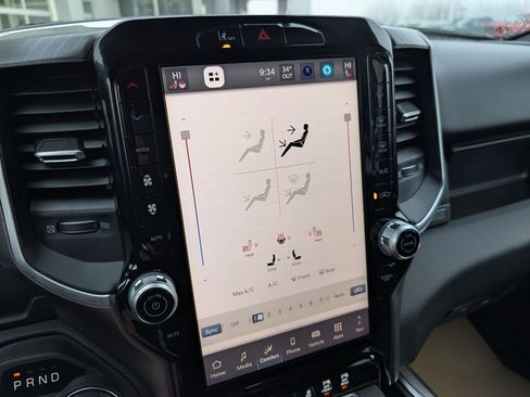 New 2026 RAM 1500 4x4 Crew Cab image 24