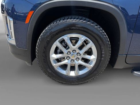 Used 2022 Chevrolet Traverse LS AWD/4WD image 9