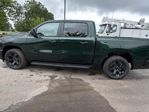 Used 2026 RAM 1500 Express AWD/4WD image 11