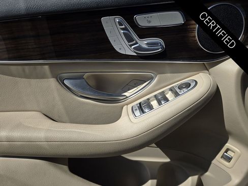 Certified 2022 Mercedes-Benz GLC 300 image 21