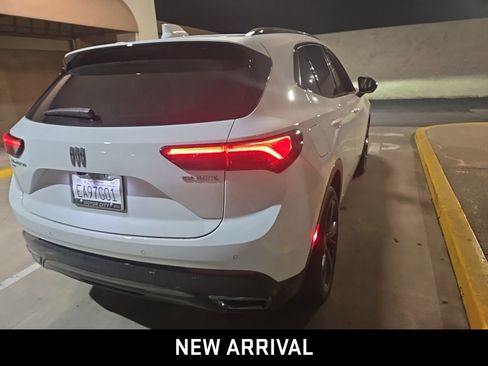 Certified 2025 Buick Envision Sport Touring image 3