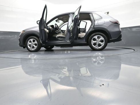 Certified 2023 Honda HR-V LX image 47