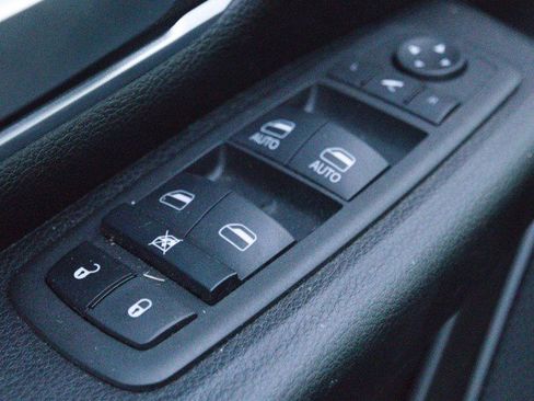 Used 2022 RAM 1500 Big Horn image 13