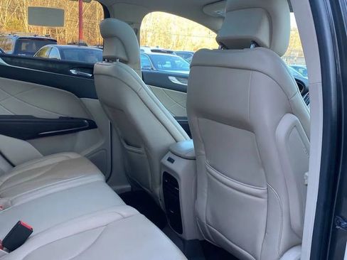 Used 2017 Lincoln MKC Reserve w/ Lincoln MKC Climate Package image 27