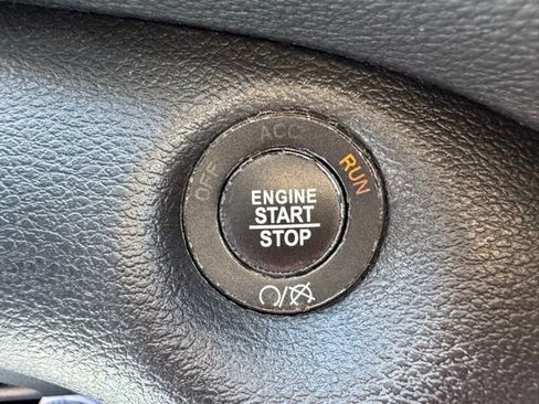 Used 2020 Jeep Cherokee Limited AWD/4WD image 32