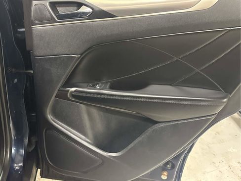 Used 2017 Lincoln MKC Premiere image 27