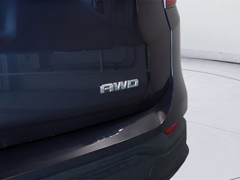 Used 2019 GMC Terrain SLE w/ Driver Convenience Package image 7