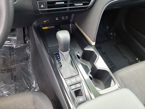 Certified 2025 Toyota Camry LE FWD image 9