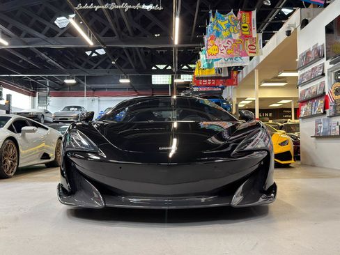 Used 2019 McLaren 600LT RWD image 2