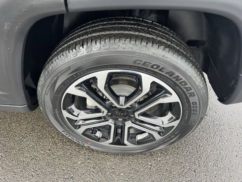 Certified 2022 Jeep Compass Limited image 30