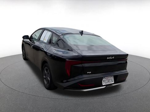 Used 2025 Kia K4 FWD image 11