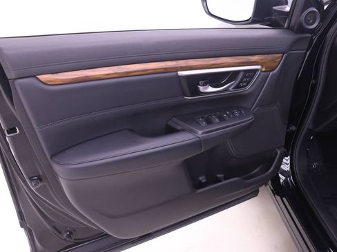 Used 2022 Honda CR-V Touring image 9