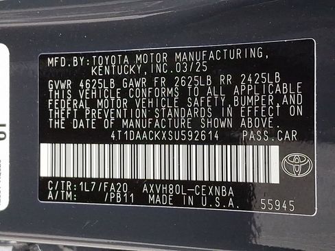 Used 2025 Toyota Camry LE image 20