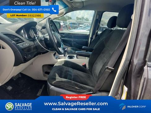 Used 2015 Dodge Grand Caravan SXT w/ UConnect Hands-Free Group FWD image 9