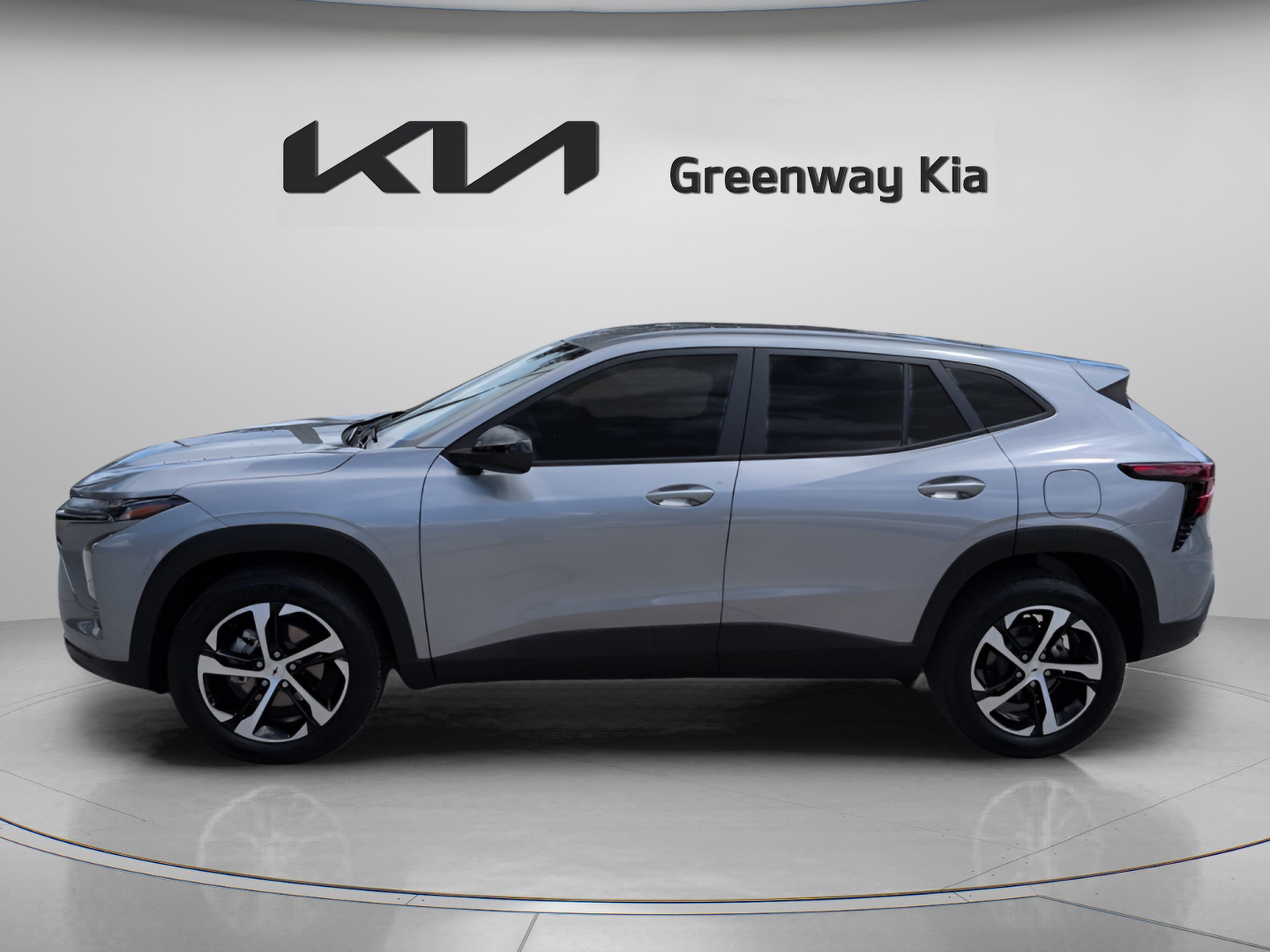 Used 2025 Chevrolet Trax RS w/ Driver Confidence Package FWD image 9