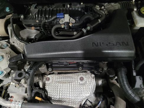 Used 2019 Nissan Rogue S AWD/4WD image 30