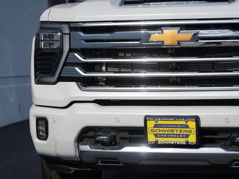 Certified 2025 Chevrolet Silverado 3500 High Country w/ High Country Premium Package AWD/4WD image 9