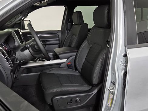 New 2026 RAM 1500 4x4 Crew Cab image 11