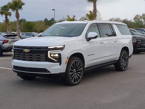 New 2026 Chevrolet Suburban High Country image 4