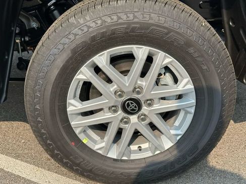New 2026 Toyota Tundra SR5 AWD/4WD image 25