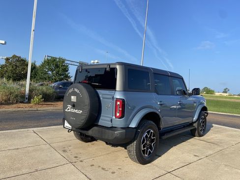 Used 2024 Ford Bronco Outer Banks AWD/4WD image 11