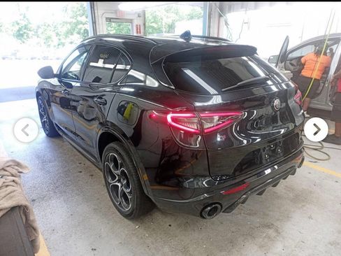 Used 2024 Alfa Romeo Stelvio Veloce AWD/4WD image 3