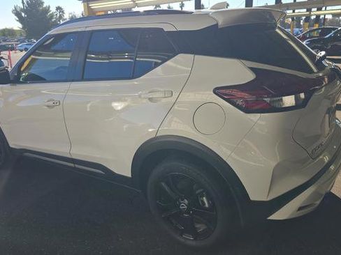 Used 2024 Nissan Kicks SR w/ SR Premium Package image 4
