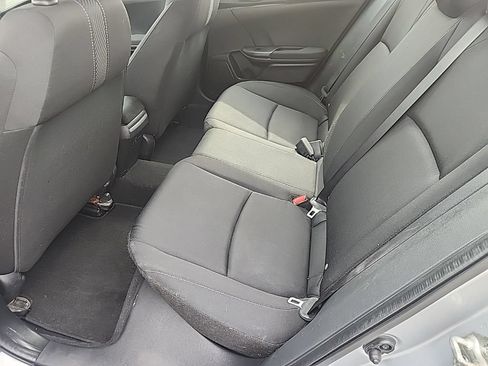 Used 2017 Honda Civic Sport image 10