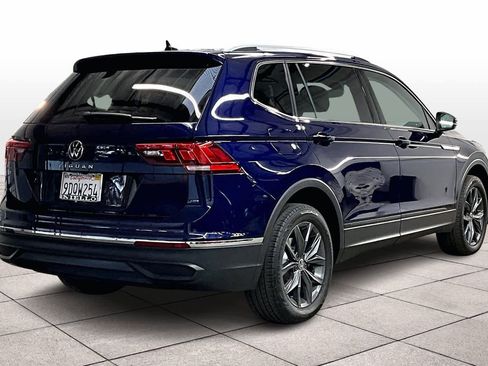 Used 2022 Volkswagen Tiguan SE image 16