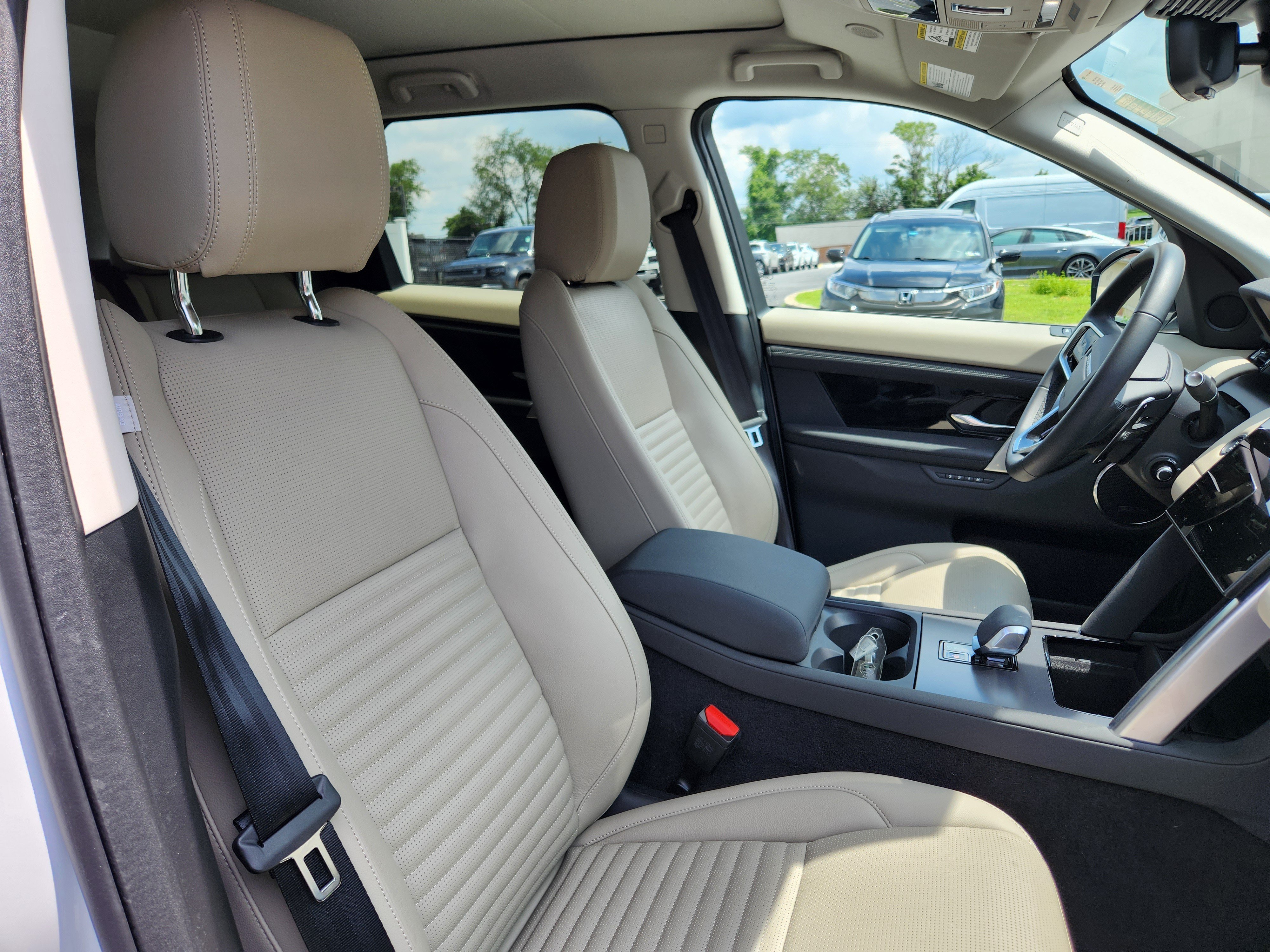 Certified 2025 Land Rover Discovery Sport S AWD/4WD image 14
