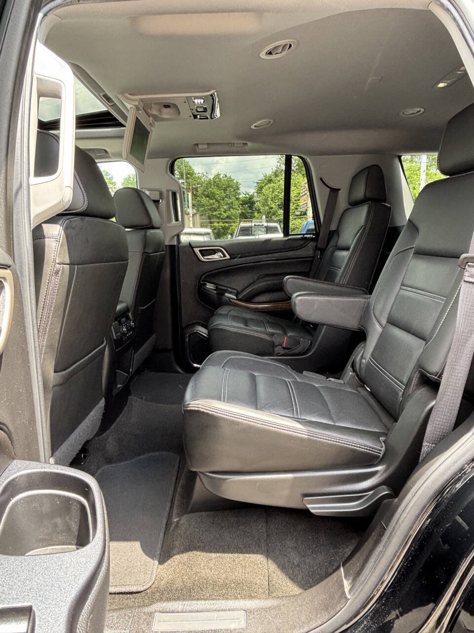 Used 2018 GMC Yukon Denali w/ Open Road Package AWD/4WD image 16