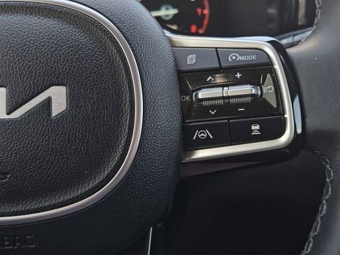 Used 2023 Kia Sorento SX image 30