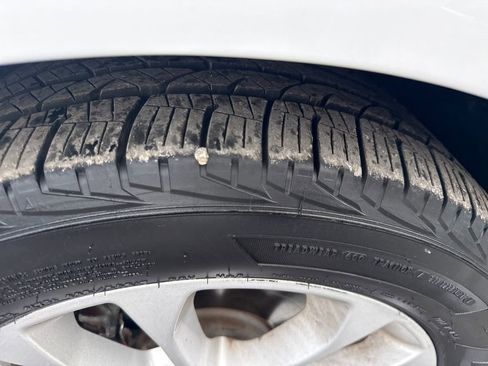 Used 2020 Ford Fusion SE image 20