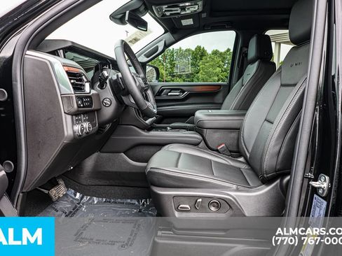 Used 2026 GMC Yukon XL Denali w/ Sun & Power Step Package AWD/4WD image 17