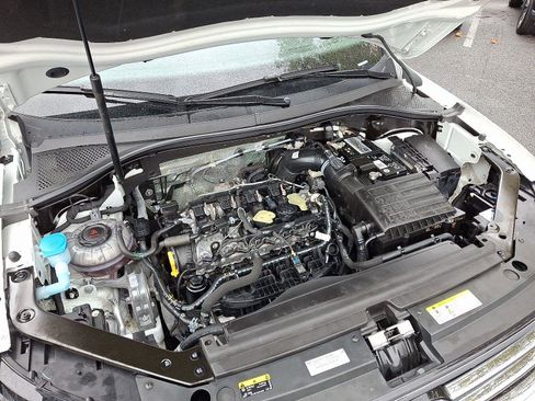 Used 2022 Volkswagen Tiguan SE w/ Panoramic Sunroof Package image 26