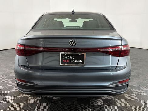 Used 2025 Volkswagen Jetta Sport FWD image 8