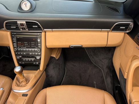 Used 2009 Porsche 911 Carrera S image 28