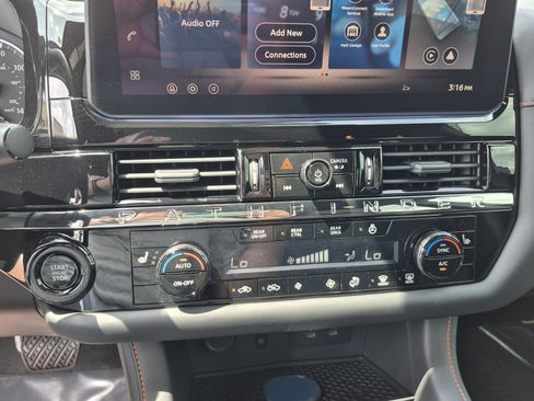New 2026 Nissan Pathfinder Rock Creek AWD/4WD image 32