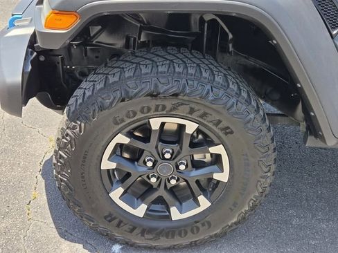 Used 2024 Jeep Wrangler Unlimited Rubicon 4xe AWD/4WD image 16