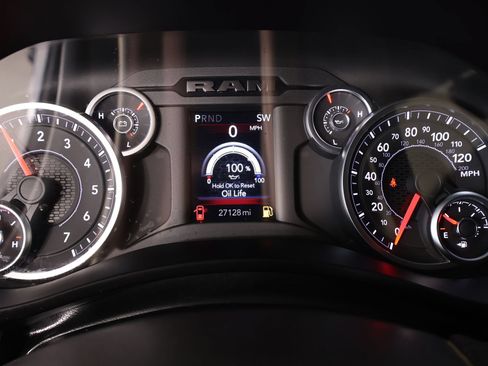 Used 2026 RAM 2500 Big Horn AWD/4WD image 4