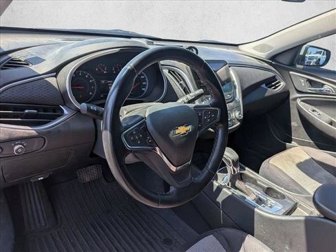Used 2024 Chevrolet Malibu RS FWD image 9