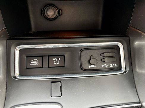 Used 2019 Subaru Ascent Limited image 31