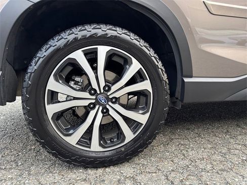 Certified 2024 Subaru Forester Limited image 23