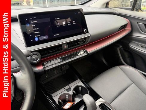 Used 2024 Toyota Prius Prime FWD image 25