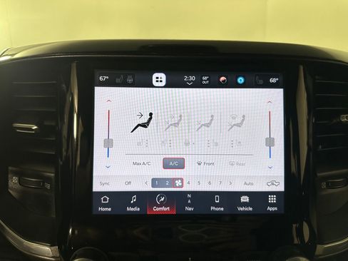Used 2022 RAM 3500 Laramie AWD/4WD image 28