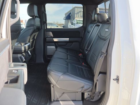 Certified 2025 Ford F150 Platinum w/ FX4 Off-Road Package image 28