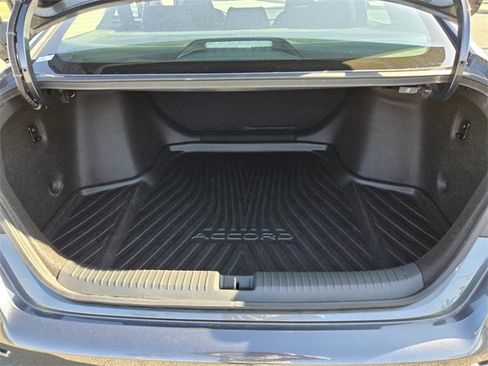 Used 2023 Honda Accord LX image 10